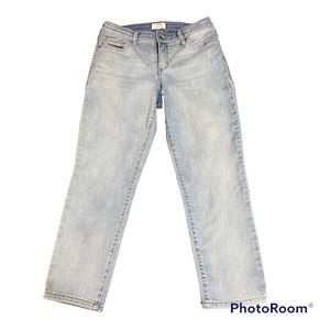 Crown & Ivy Skinny Rolled Cuff Capris, mid rise, light blue, size 8